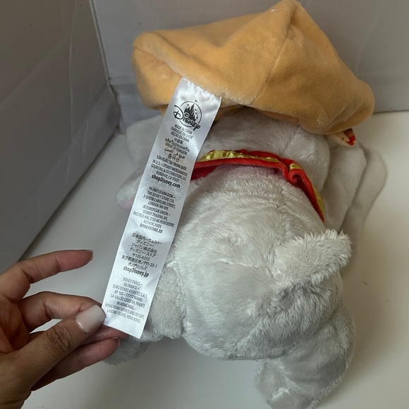 Disney Babies Dumbo Elephant Plush with Pouch Blanket - Picture 6 of 7